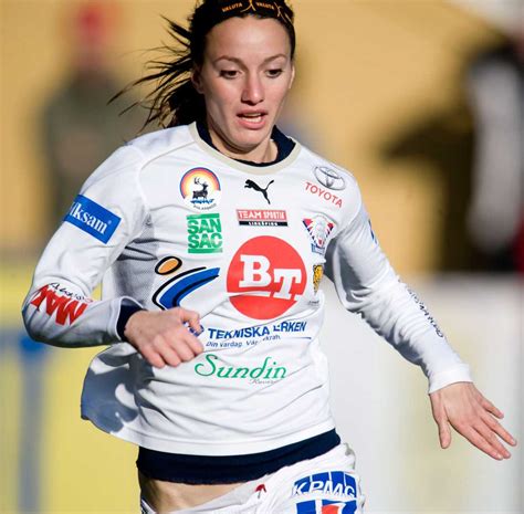 Косоваре асллани (kosovare asllani), швеция. Asllani lämnar Linköping | Aftonbladet
