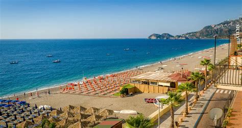 Der längste sandstrand ist die playa di catania der ca. Letojanni of Taormina Beach - Sicily