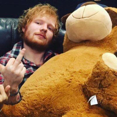 E ela é perfeita, eu não mereço isso. Pin de Starfish em ED SHEERAN em 2020 | Ed sheeran, Edinho, Filmes