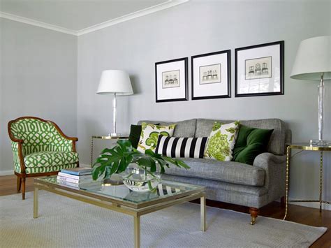The interior design for living room can be done in a smooth and adaptable way. Vibrant Green And Gray Living Rooms Ideas - Interior Vogue