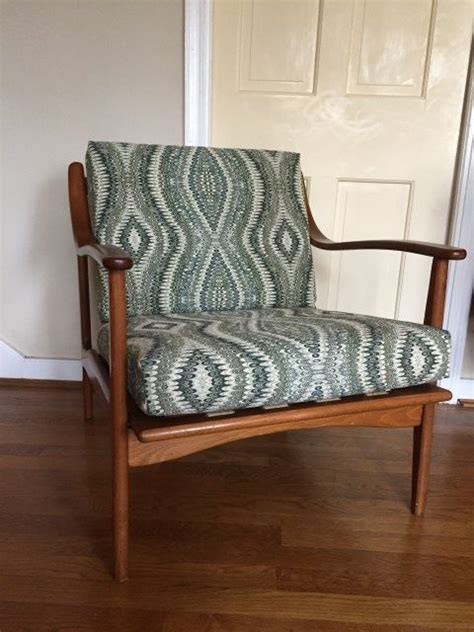 Mid century modern arm chair casara modern executive chair mcm classic arm chair casaramodernshop 5 out of 5 stars (55) $ 975.00 free. Mid Century Modern Lounge Chair with Solid Bent Wood Arms ...