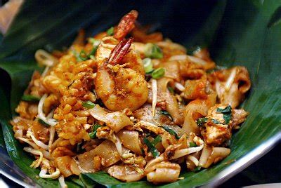 Populær nudleret i malaysia, indonesien, singapore mange sydøstasiatiske restauranter i hongkong tilbyder char kway teow som en malaysisk specialitet, selvom den er af sydøstasiatisk kinesisk oprindelse. PULAU PINANG | www.sobriyaacob.com