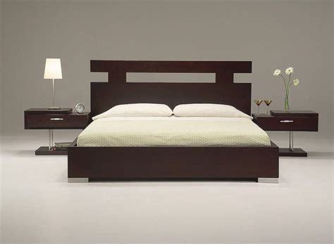 Ultra Modern King Size Bed Set From Wooden Material Feature Modern