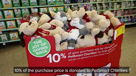 Petsmarts Ts That Give Back This Holiday Season Give A T That