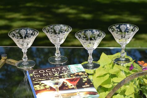 Vintage Needle Etched Crystal Cocktail Martini Glasses Set Of 4 Cambridge Rose Point Circa