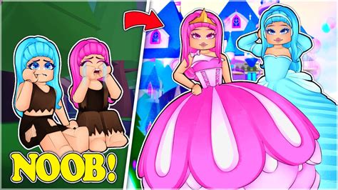 We Transformed Into Princesses In Cosplay Runway Roblox Youtube