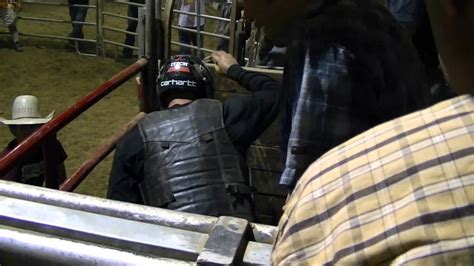 Austin Knapp Gettin Knocked Out Bull Riding Youtube