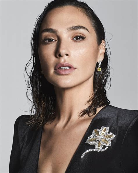 Gal Gadot Stars In New Tiffany And Co Blue Book Campaign