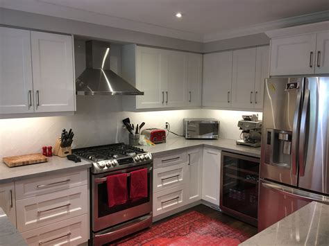 White Kitchen Cabinets With Stainless Steel Appliances Axis