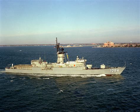 A Starboard Beam View Of The Frigate Uss Mccandless Ff 1084 Underway