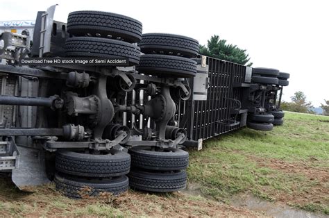 All You Need To Know About Hiring A Truck Wreck Attorney