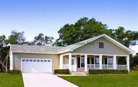 The craftsman style ranch home brings together two of our favorite styles by taking classic architectural elements from craftsman houses and combining them according to realtor.com, ranch houses were meant to blur the lines between indoor and out the way formal homes hadn't before. Modular Homes Craftsman