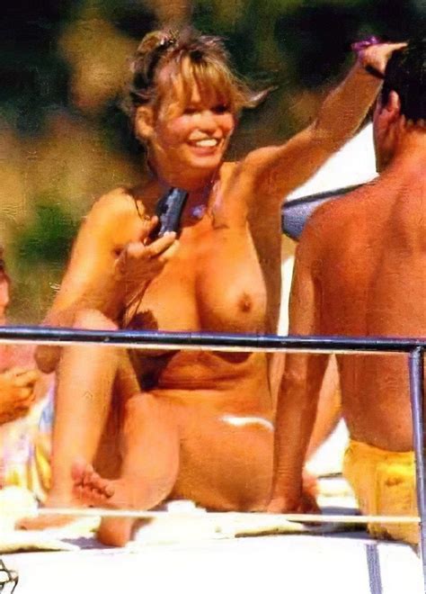 Claudia Schiffer Nude Photos Telegraph