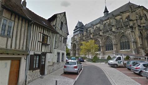 This is day 10 of our trip to france in which we visit my neighboring town of pont de l'arche and it's sunday market, take a flight. Pont de l'Arche (27) - CPArama.com