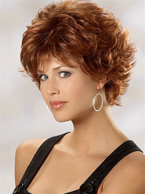 16 Fabulous Short Hairstyles For Curly Hair Olixe Style Magazine