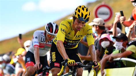 Primoz roglic came to cycling late after starting out as a ski jumper while precocious talent tadej pogacar slovenia's primoz roglic, wearing the overall leader's yellow jersey, and tadej pogacar. Tour de France - Percorso e favoriti della 16a tappa: fuga ...