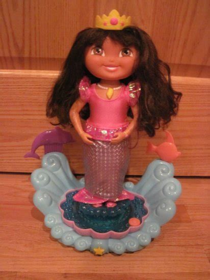 Fisher Price Dora Sparkle And Twirl Mermaid Doll