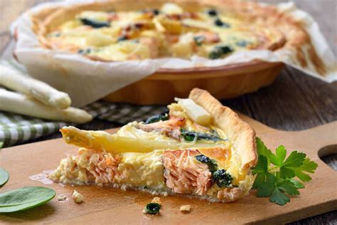 Aan Jeanne S Keukentafel Quiche Met Asperge S En Gerookte Zalm