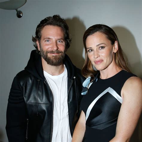 Bradley Cooper And Jennifer Garner Terlihat Bersama Di Malibu