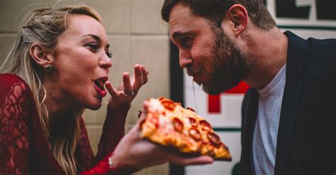Things Guys Should Never Do When Girls Are Hangry Popsugar Love And Sex