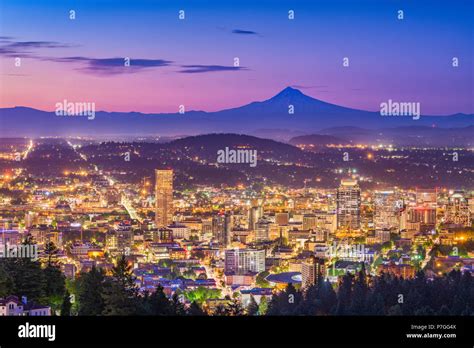 Portland Oregon Usa Downtown Skyline With Mt Hood Stock Photo Alamy