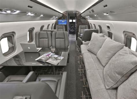 Here's another luxurious and out of the ordinary private jet! Here's What it Looks Like Inside a Billionaire's Private Jet