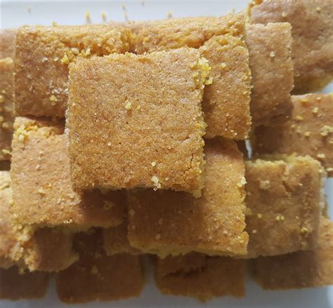 There is a recipe for muesli cookies on the side of the bag that i'm excited about trying. Veganized Bob Red Mill's Cornbread Recipe | Vegan cornbread, Red mill cornbread recipe, Cornbread