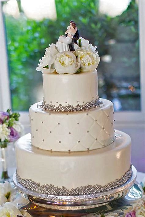 get inspired with unique and eye catching wedding cakes textured wedding cakes simple wedding