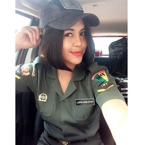 Pin Oleh Zc Studio Di Indonesian Army Pejuang Wanita Mode Wanita