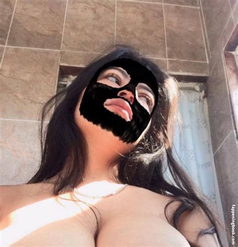 Paola Bustamante Nude Onlyfans Leaks Fappedia