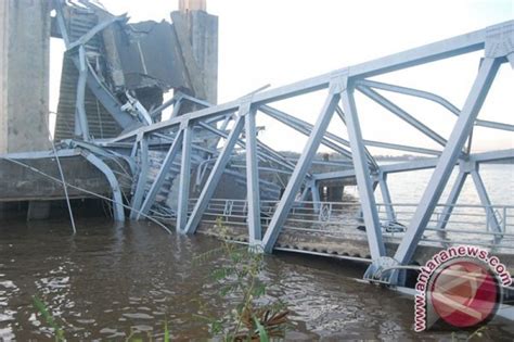 Jembatan Kutai Ambruk ANTARA News