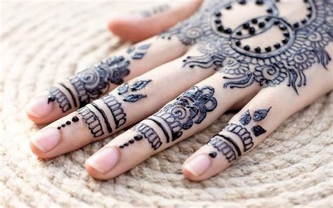 100 gambar henna tangan kaki pengantin motif cor… Ide Gambar Henna Yang Cocok Untuk Menghiasi Tangan Kalian ...
