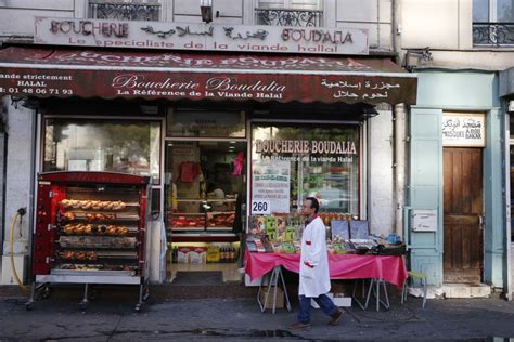Sound off in the comments. El 'halal' se consolida en Francia como seña de identidad ...