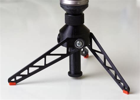 Tabletop Tripod With Hinged Legs And Adjustable Center Column R