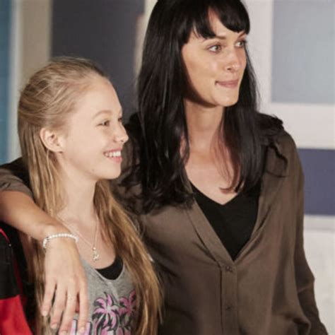 Acting Community Rallies Behind Jessica Falkholt 9news Home And Away