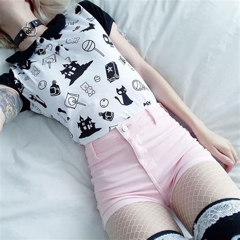 S E N S I T I V E 不同 Grunge Outfits Pastel Goth Outfits Pastel Goth