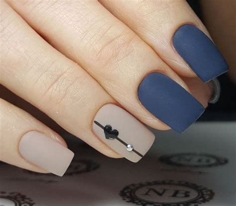 < 3 on that note, people are totally free to create outfits for him as they have in the past! With an arrow... | Manicura de uñas, Uñas mate, Uñas cortas