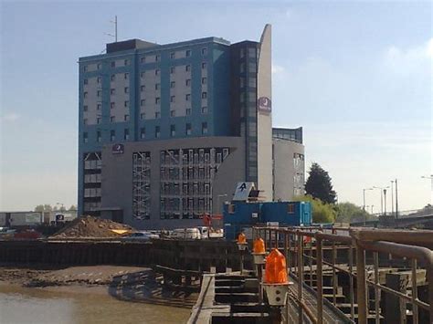 The was different roles it team member had to take. Room - Picture of Premier Inn Hull City Centre Hotel ...