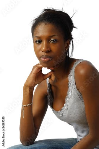Portrait Dune Jeune Femme Noire 4 Photo Libre De Droits Sur La