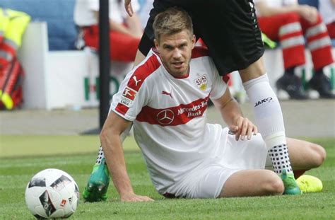 Die nachfolge teroddes beim hsv könnte indes serdar dursun antreten. Netzreaktionen: „Was haben VfB und NRW gemeinsam? Sie sind ...