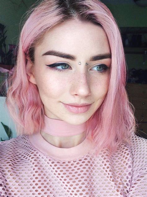 35 Edgy Hair Color Ideas To Try Right Now Pink Hair Dye