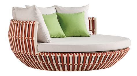 Apricot Modern Outdoor Round Chaise Lounge Daybed Icon Outdoor Contract