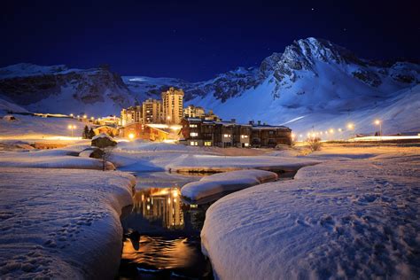 Mountain Winter Snow Cottages Resort River Night Hd Wallpaper