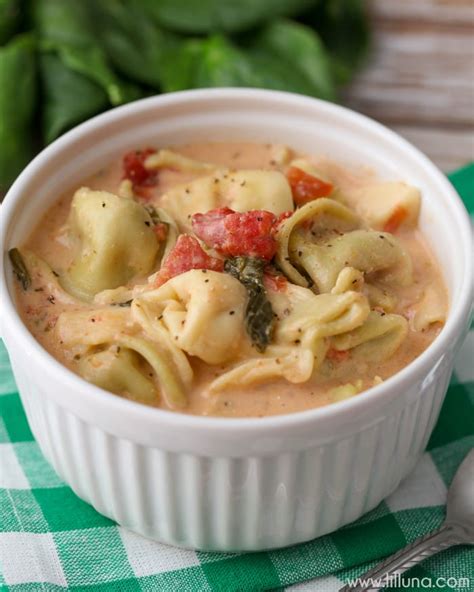 This Spinach And Tortellini Soup Is So Delicious—and Easy To Make
