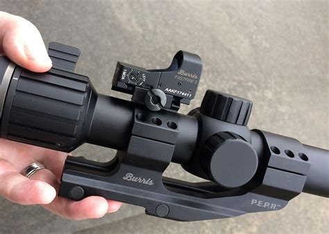 Ar 15 Upgrades Enhance Your Accuracy With A Red Dot Sight News Military