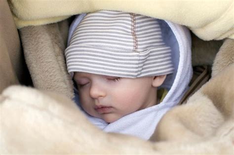 Salah satunya dengan member nama bayi dengan arti bahagia. Rangkaian Nama Bayi Perempuan Islami Modern Beserta ...
