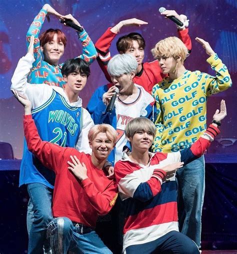 Jun 09, 2021 · mcdonald's indonesia has officially released the bts meal menu today, june 9, with special purple packaging featuring the bts logo. BTS fotos (573 fotos) - LETRAS.COM