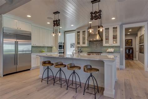 View menus and photo, read users' reviews and choose a restaurant near you. Contemporary Kitchen with Flush, Breakfast bar, KraftMaid ...