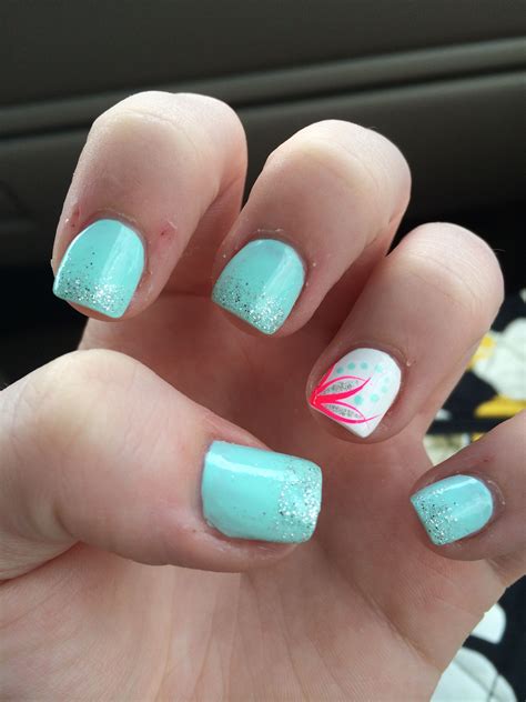 Cute, summer acrylic nails http://cutenail-designs.com ... Glitter nails as summer nail art trends 2021.