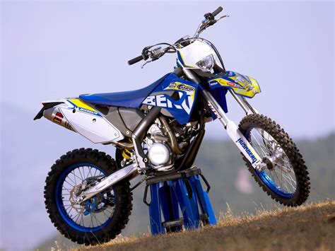 The new husaberg fs 570 revives husaberg's tradition in the supermoto segment. 2010 Husaberg FS 570 - Moto.ZombDrive.COM